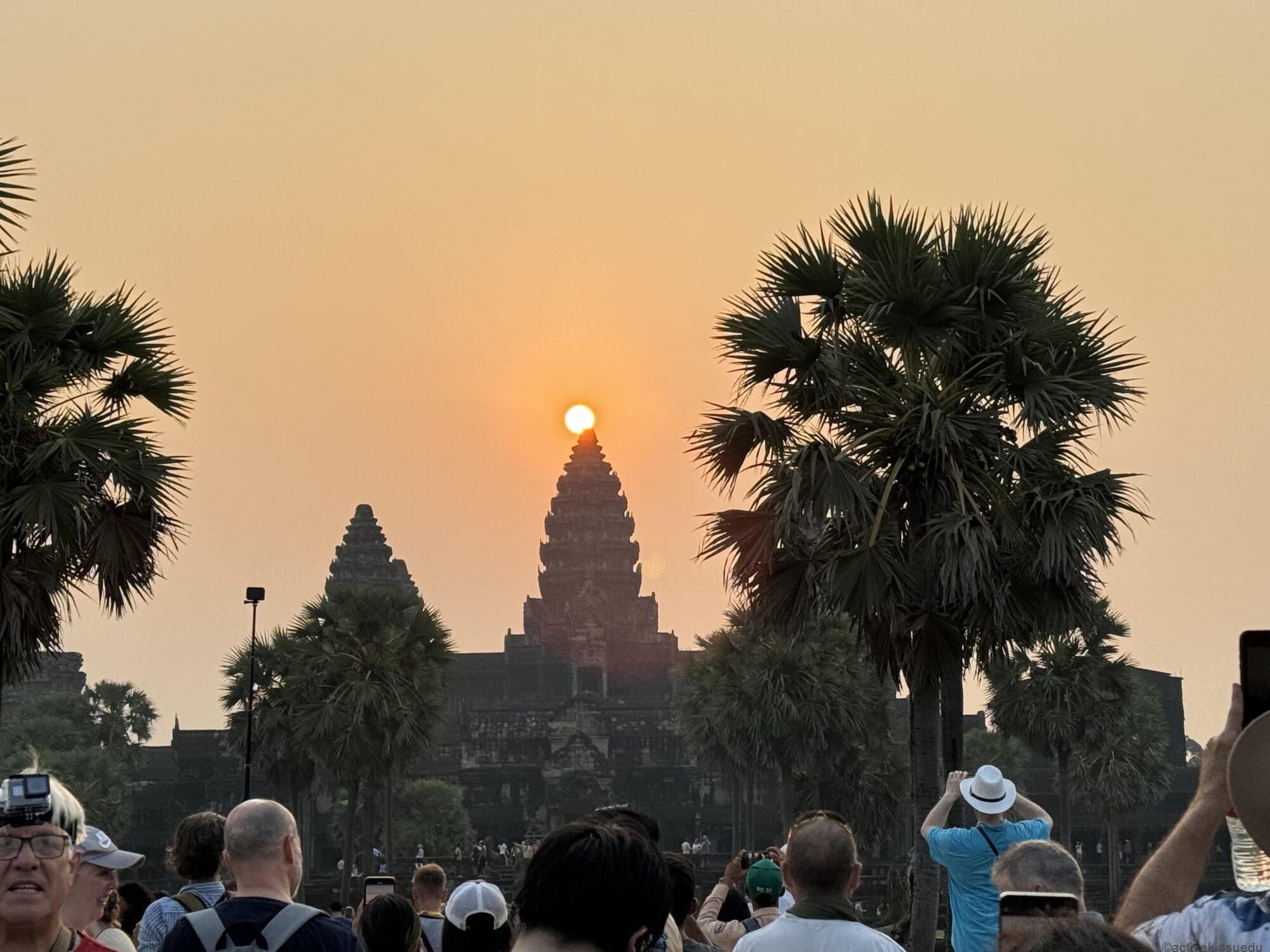 絶景！アンコールワットの朝日を堪能する５つのステップ！　アクセス時間やおすすめガイドツアーを紹介！／カンボジア（アンコールワットのあるシエムリアップ）観光でやりたい100のこと（12）
