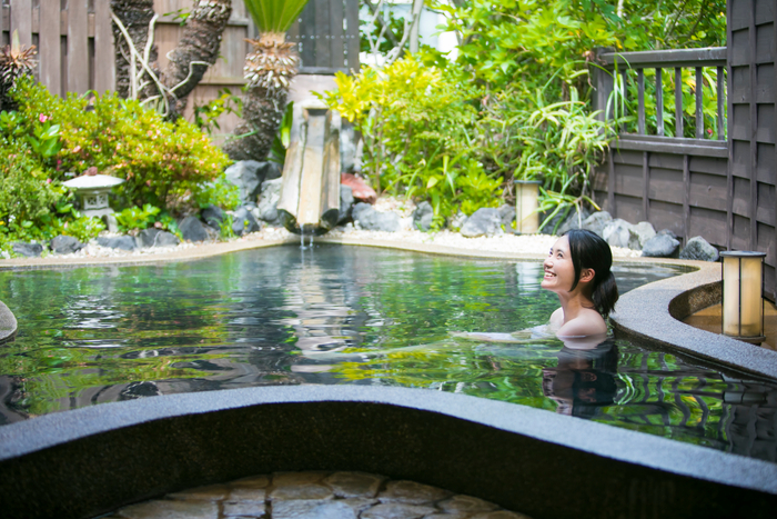 【伊豆熱川・ホテル】ふたりの湯宿 湯花満開—静寂と共に楽しむ、究極の温泉体験